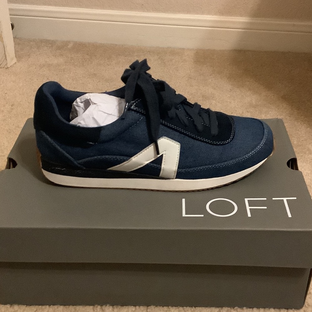 LOFT Navy and White Low-Top Sneaker